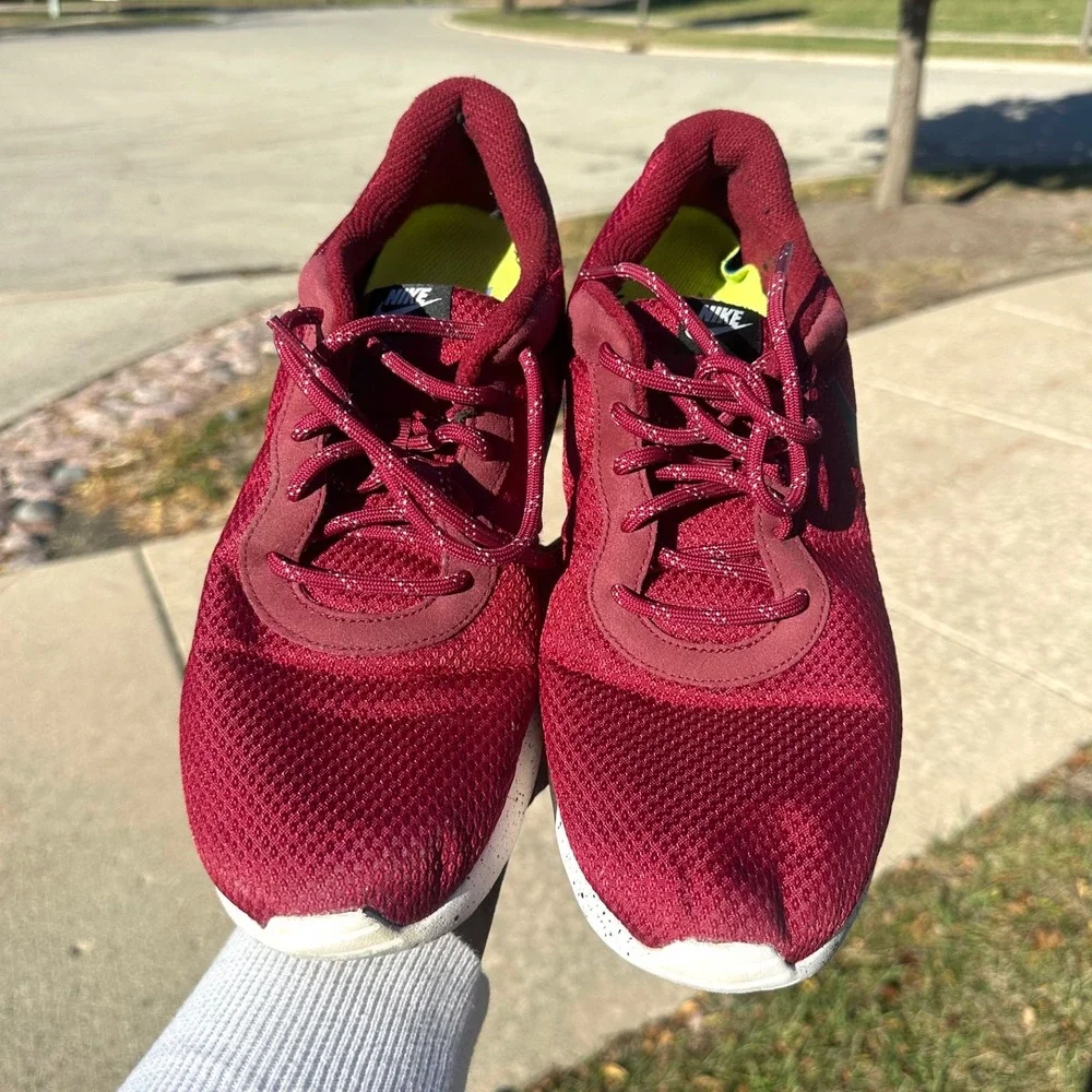 Nike‎ Tanjun Men's Athletic Sneakers Size 11.5 Team Red